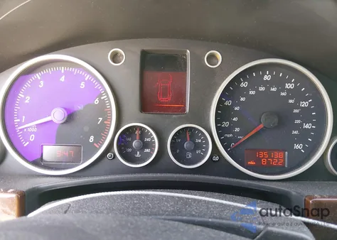 2005 Volkswagen Touareg V6 z USA, uszkodzony, nr VIN WVGZG77L45D026902